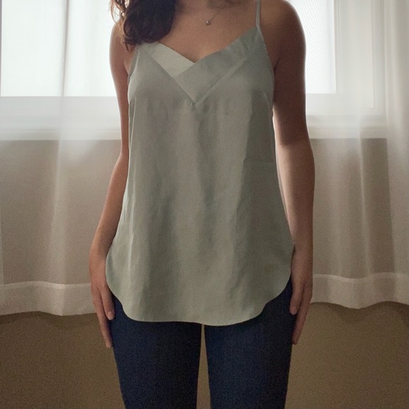 SUPER CUTE TEAL CAMISOLE TOP🤍🤍 - Picture 4 of 5